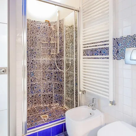 Comics & Cars - Themed Penthouse In Motor Valley Apartman Modena