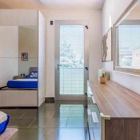 Comics & Cars - Themed Penthouse In Motor Valley Apartman Modena