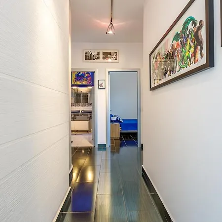 Comics & Cars - Themed Penthouse In Motor Valley モデナ