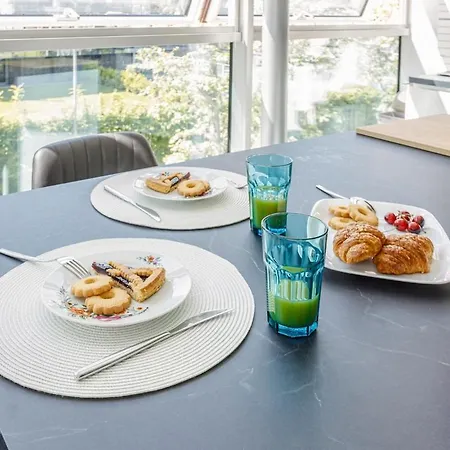 Comics & Cars - Themed Penthouse In Motor Valley * Modena