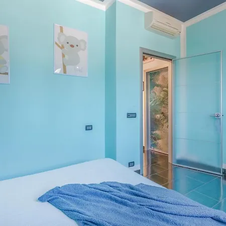 Comics & Cars - Themed Penthouse In Motor Valley * Modena