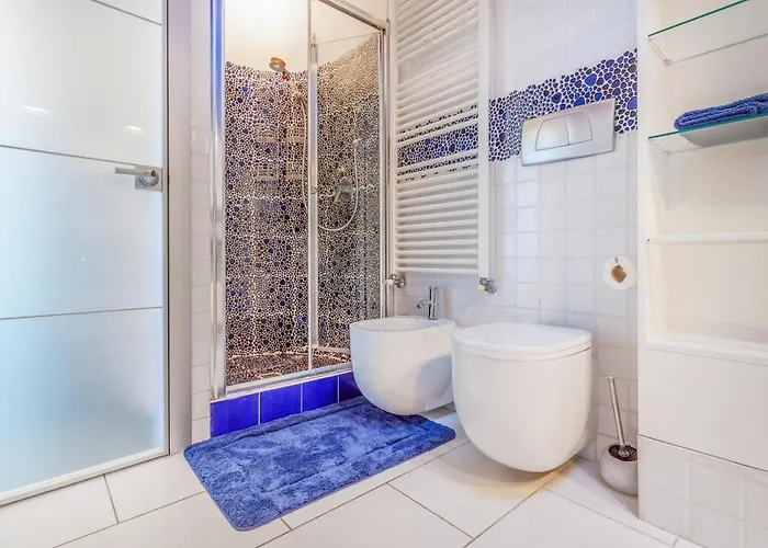 Comics & Cars - Themed Penthouse In Motor Valley 公寓