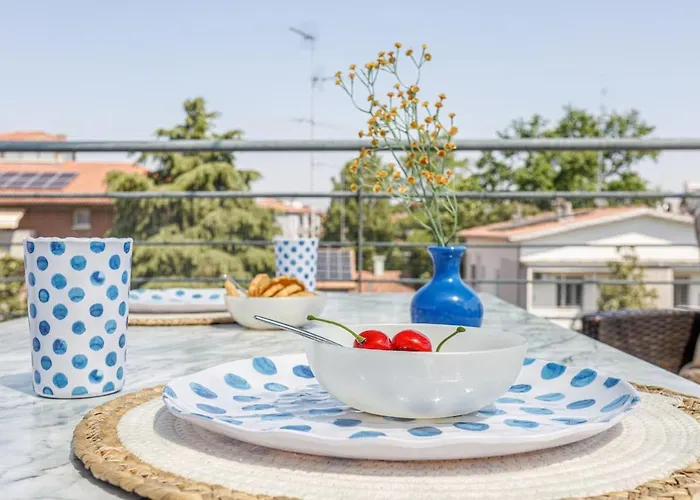 Comics & Cars - Themed Penthouse In Motor Valley 公寓 *