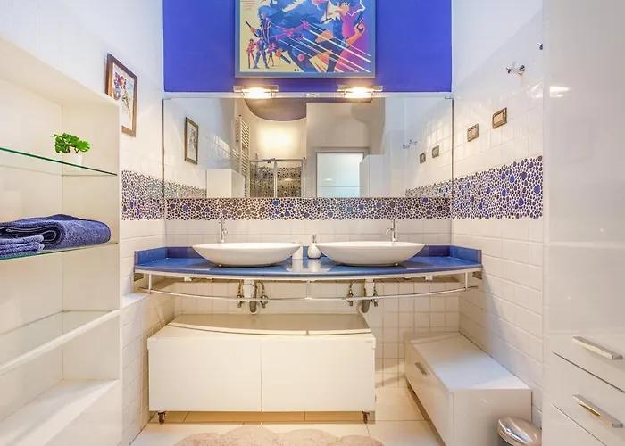 公寓 Comics & Cars - Themed Penthouse In Motor Valley *